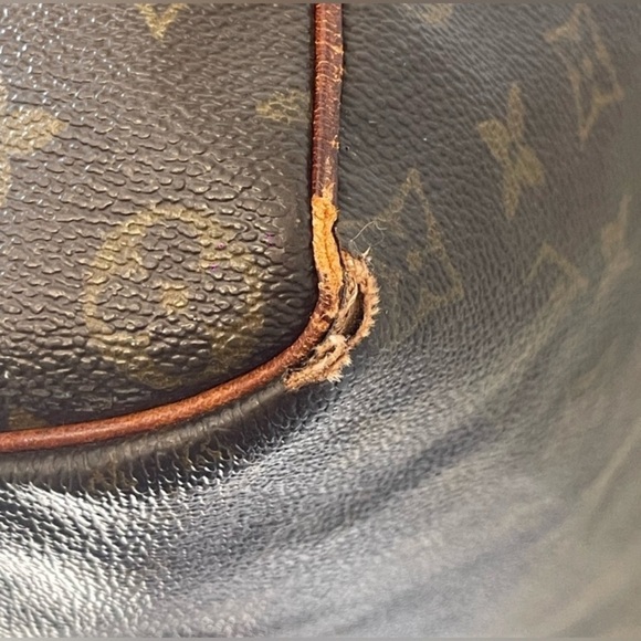 LOUIS VUITTON Monogram Speedy 40 Handbag, Authentic, Vintage, EUC. - Picture 7 of 16